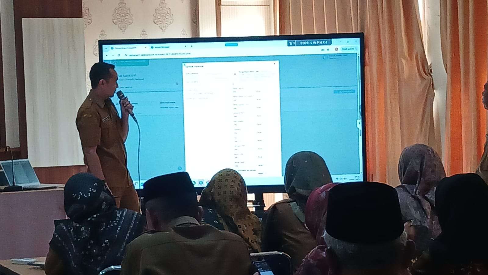 Sosialisasi Platform CBT dan E-Learning SmanjaKu
